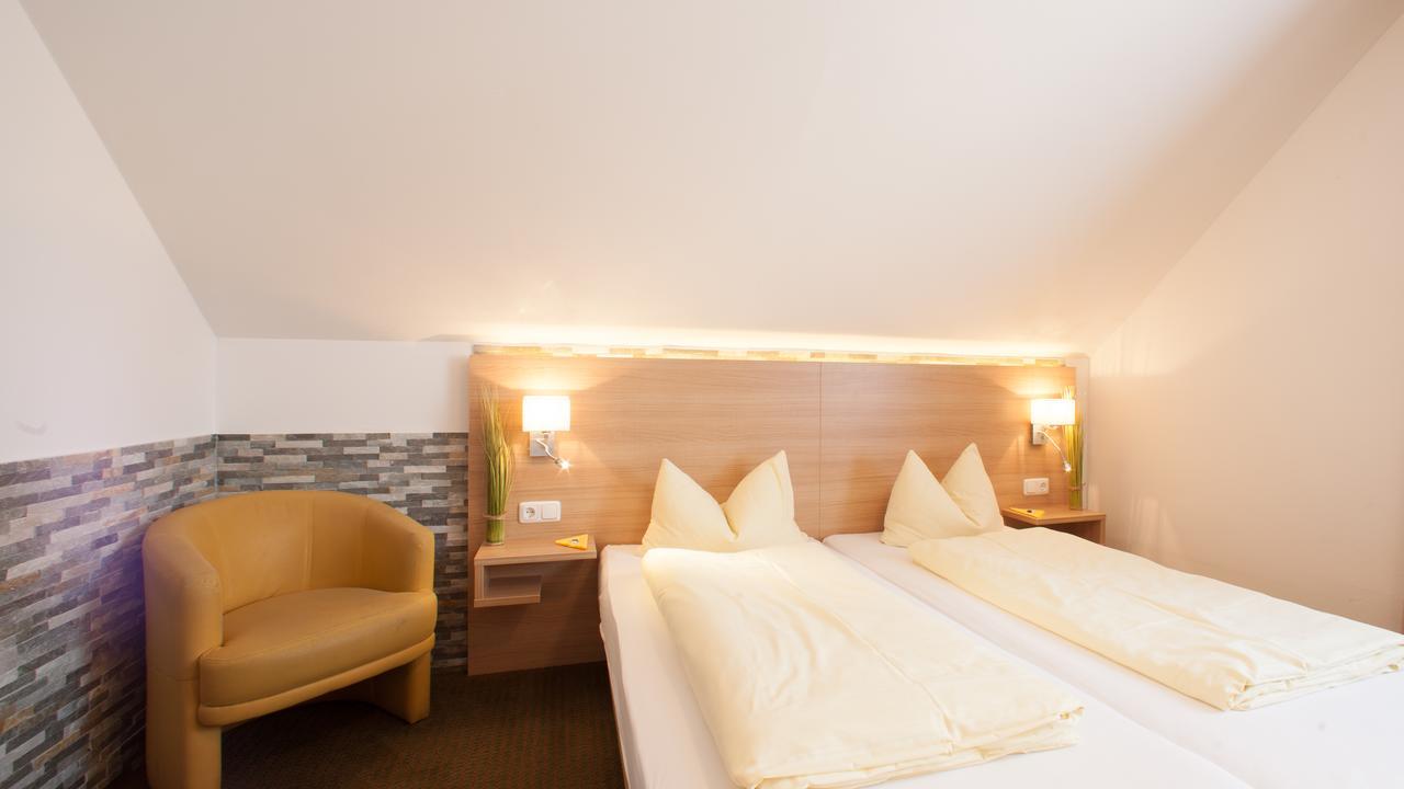 Hotel Vitis Ердинг Екстериор снимка