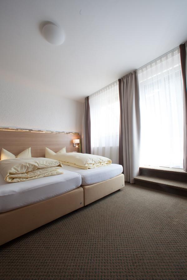 Hotel Vitis Ердинг Екстериор снимка
