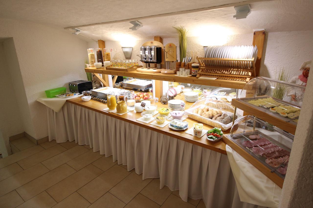 Hotel Vitis Ердинг Екстериор снимка