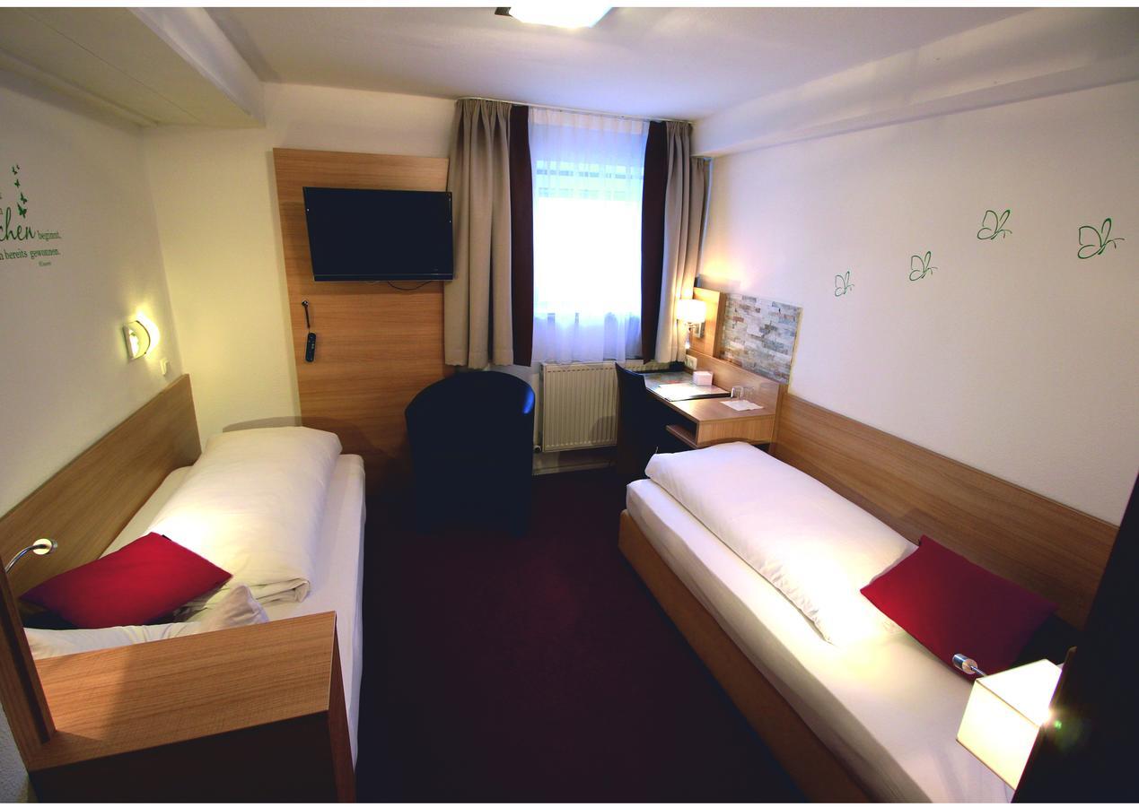 Hotel Vitis Ердинг Екстериор снимка