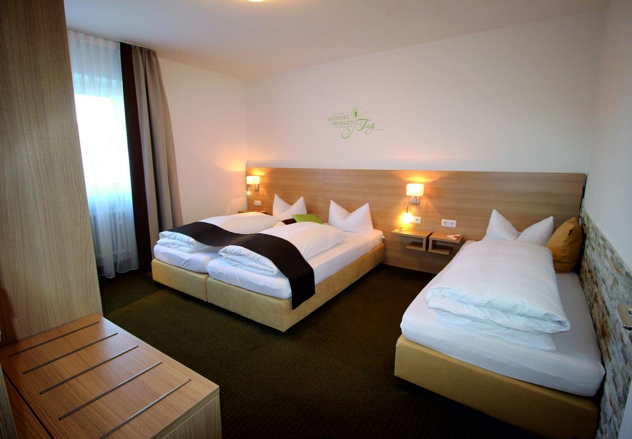 Hotel Vitis Ердинг Екстериор снимка